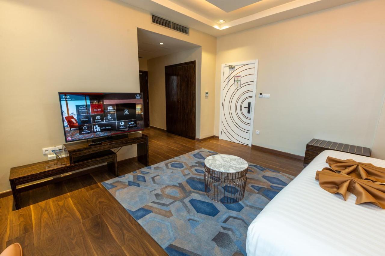 Hotel Fleur De Lys Point E Dakar Exterior photo