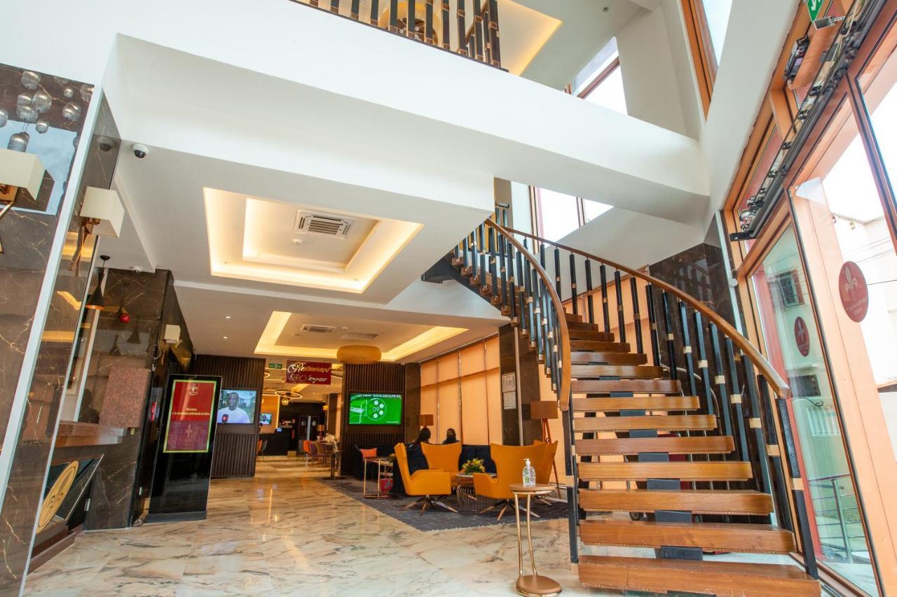 Hotel Fleur De Lys Point E Dakar Exterior photo